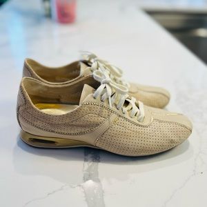 Cole Haan Nike Air, Women’s Sneakers, Gold, size 8.5.